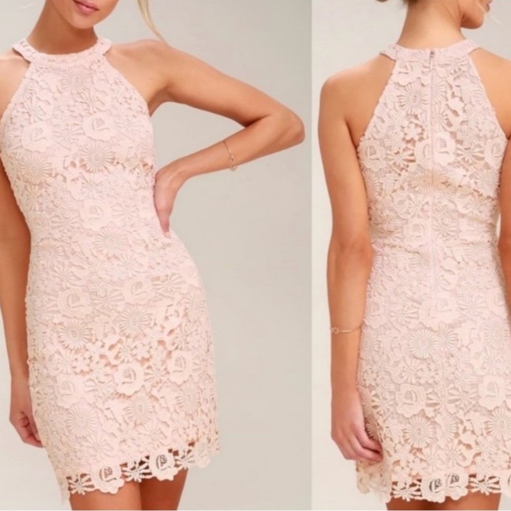 Size Large Elegant Lace Halter Dress in Light Pink